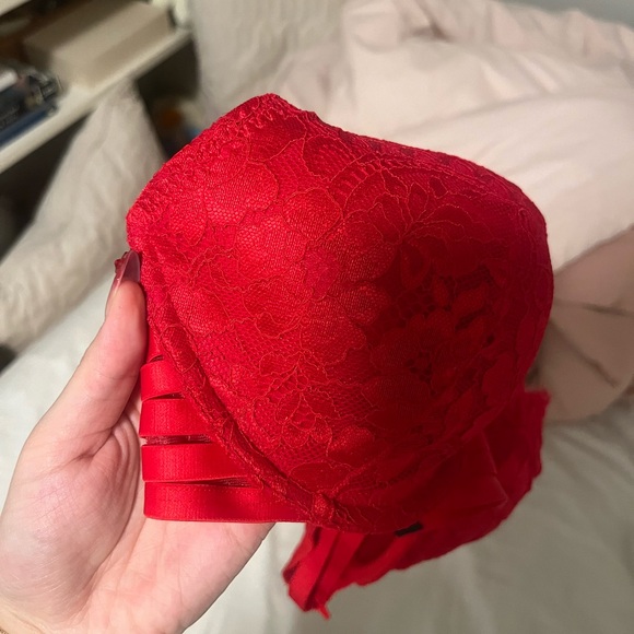 SEXY RED PUSH UP BRA - Picture 3 of 6